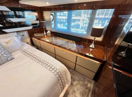 Fairline SQUADRON-68 image