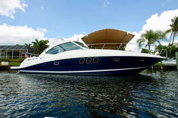 Sea Ray 48 Sundancer - main image