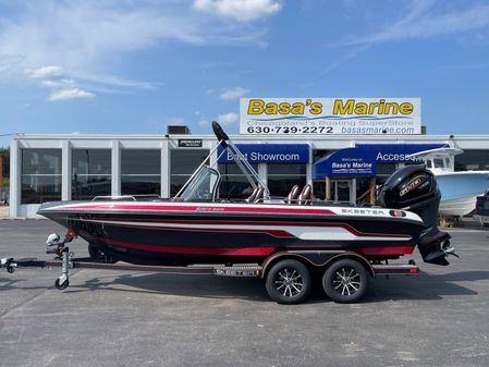 Skeeter 205 Solera image