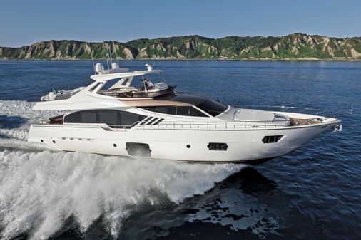 Ferretti Yachts 870 image