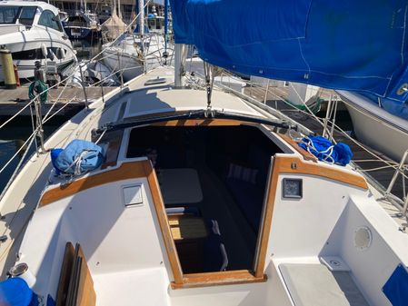 Catalina 30 image