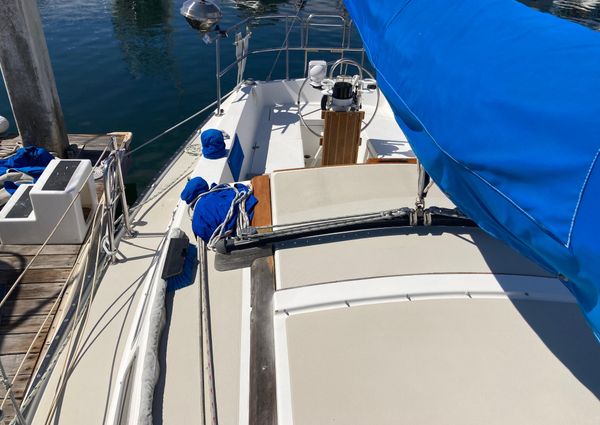 Catalina 30 image