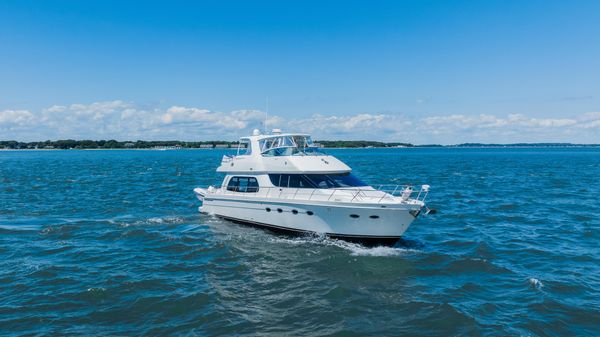 Carver 56 Voyager
