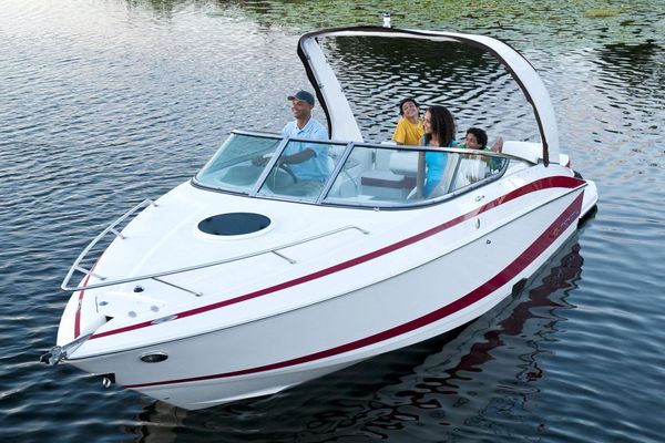 Regal 2550 Cuddy - main image
