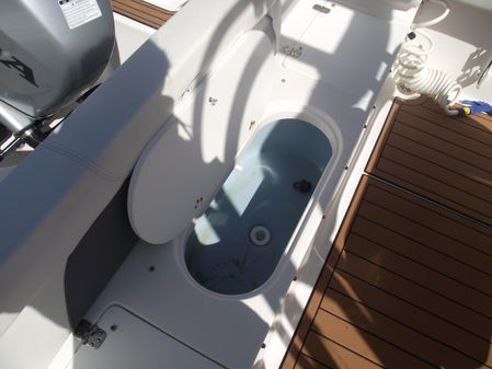 Tidewater 220-SUV image