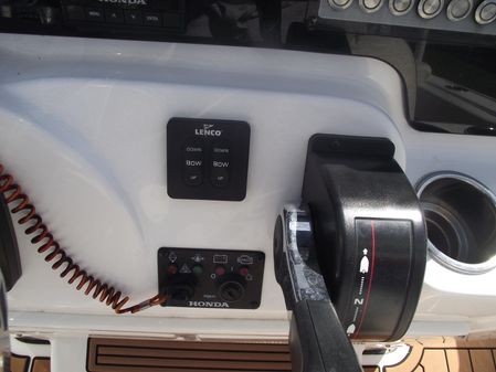 Tidewater 220-SUV image