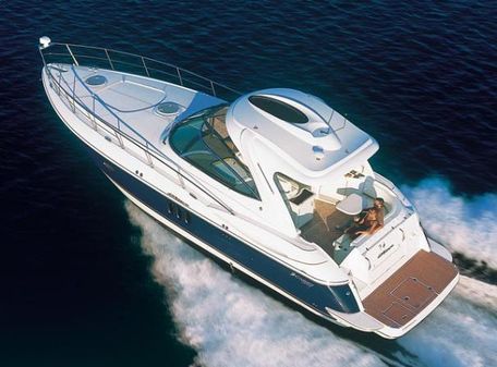 Cruisers Yachts 420 Express image
