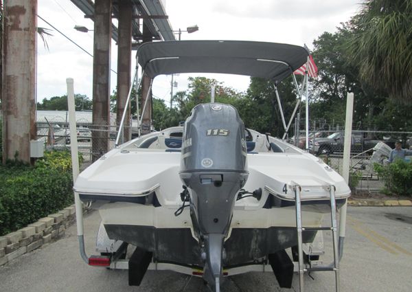 Rinker 18QX-BR image