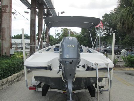 Rinker 18QX-BR image