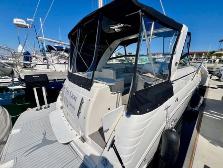 Rinker 320 Express Cruiser image