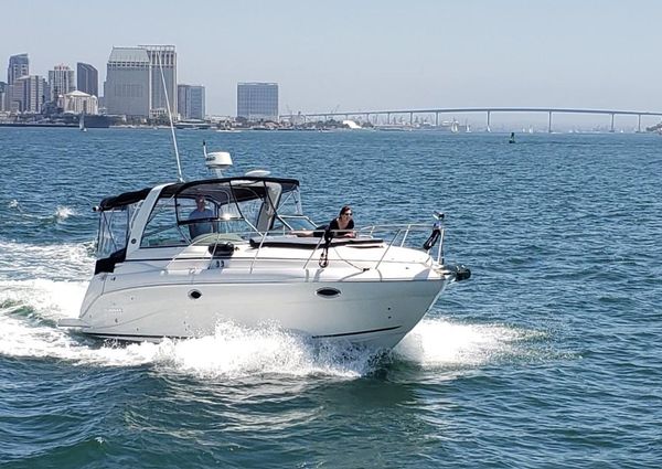 Rinker 320 Express Cruiser image