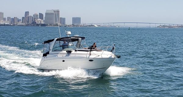 Rinker 320 Express Cruiser image