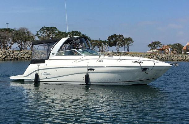 Rinker 320 Express Cruiser - main image