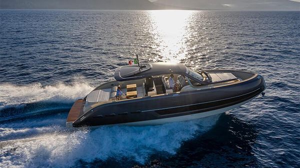 Invictus 460 TT