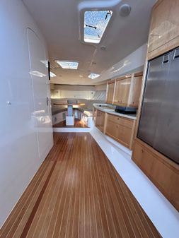 Intrepid 475 Sport Yacht image