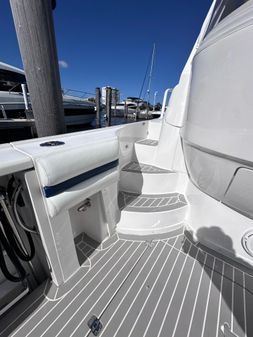 Intrepid 475 Sport Yacht image