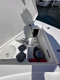 Intrepid 475 Sport Yacht image