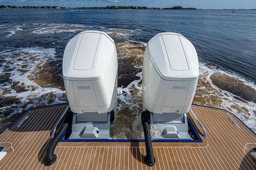 Hinckley Sport Boat 40c image