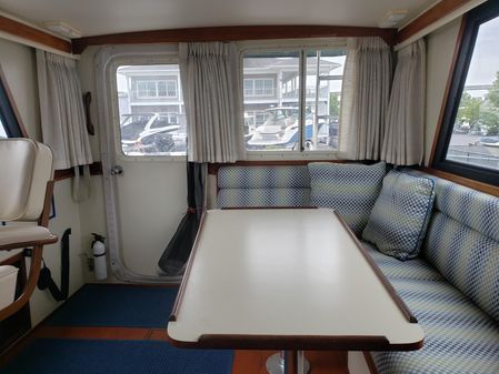 Camano 31 Flybridge image