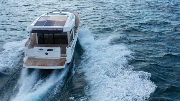 Greenline 48 Coupe image