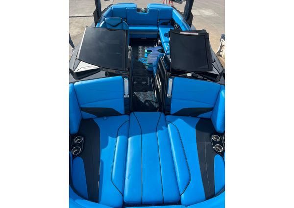 Malibu Wakesetter 24 MXZ image