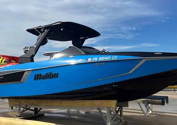 Malibu Wakesetter 24 MXZ image