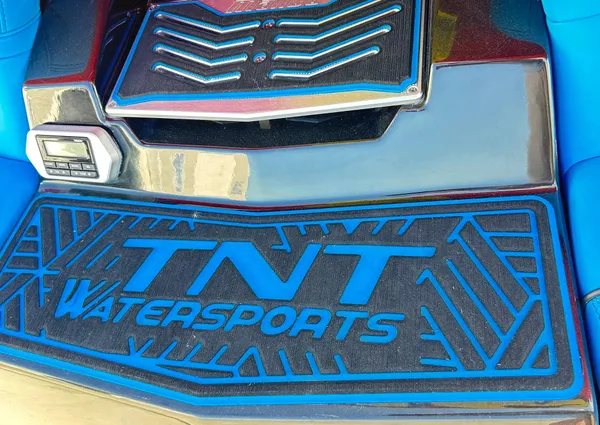 Malibu Wakesetter 24 MXZ image