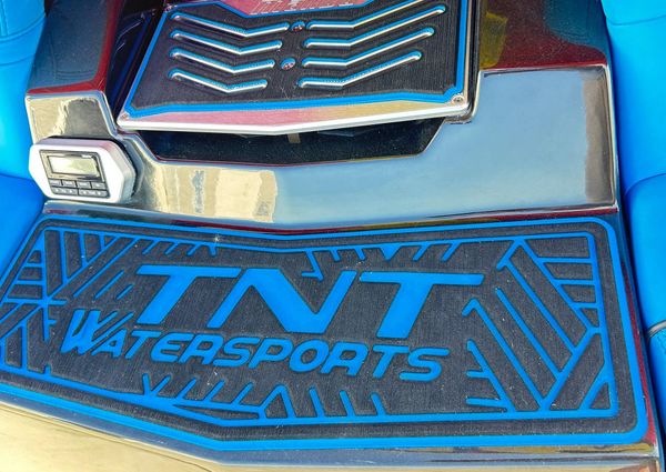 Malibu Wakesetter 24 MXZ image