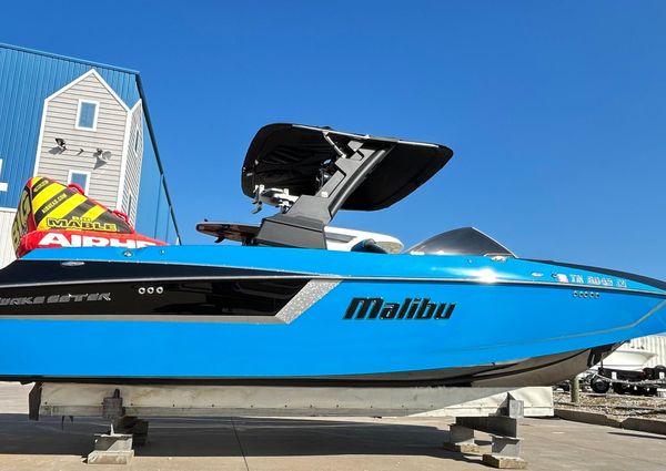 Malibu Wakesetter 24 MXZ image