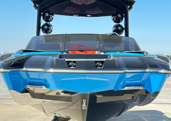 Malibu Wakesetter 24 MXZ image