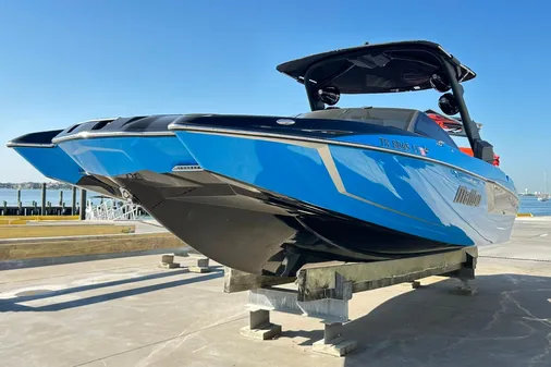 Malibu Wakesetter 24 MXZ image