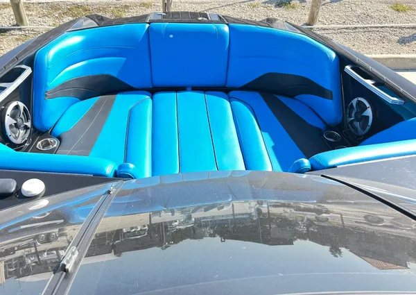 Malibu Wakesetter 24 MXZ image