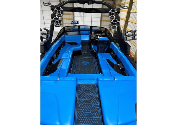 Malibu Wakesetter 24 MXZ image