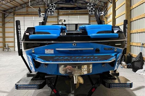 Malibu Wakesetter 24 MXZ image