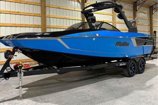 Malibu Wakesetter 24 MXZ image