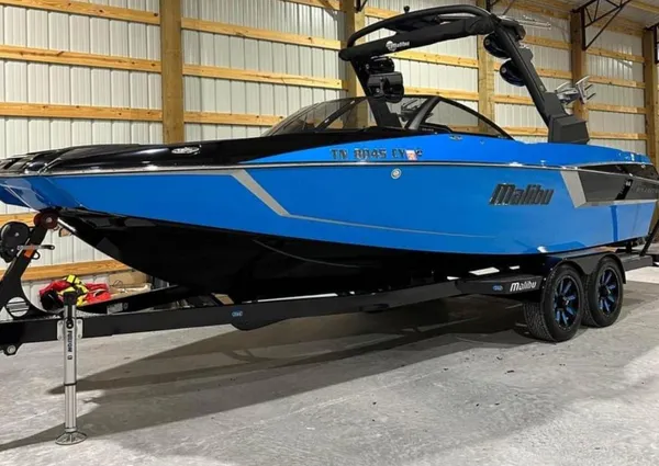 Malibu Wakesetter 24 MXZ image