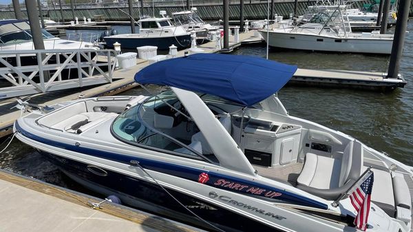 Crownline E275