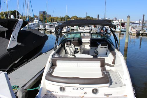 Sea Ray 250 SLX image