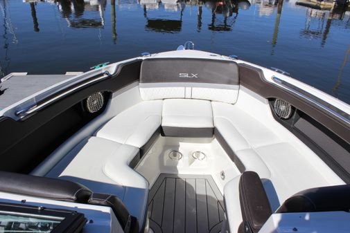 Sea Ray 250 SLX image