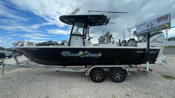 Sportsman Masters 267OE Bay Boat