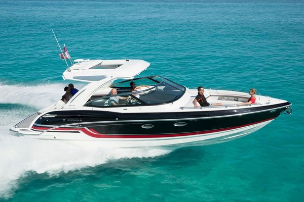 Formula 330 Crossover Bowrider - main image