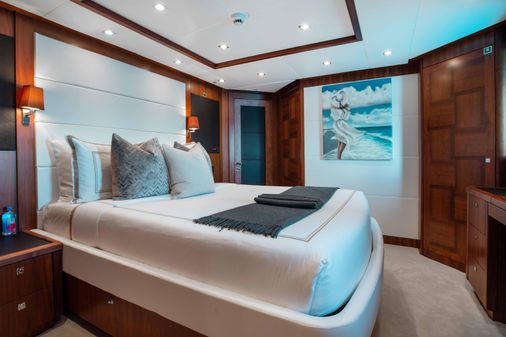 Sunseeker 40 Metre Yacht image