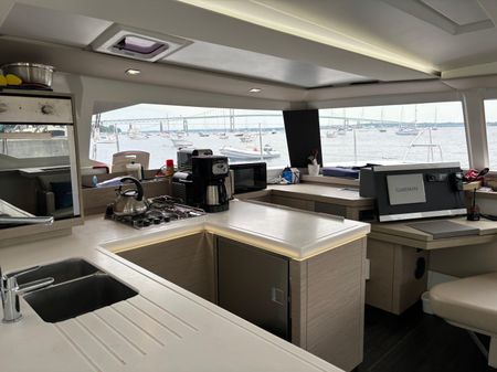 Fountaine-pajot ASTREA-42 image