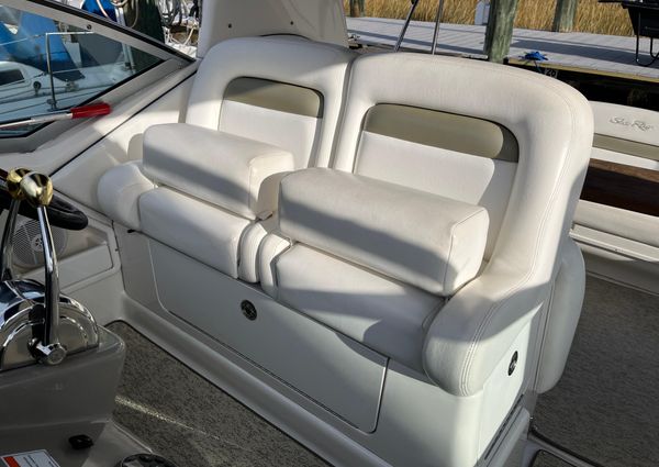 Sea Ray 320 Sundancer image