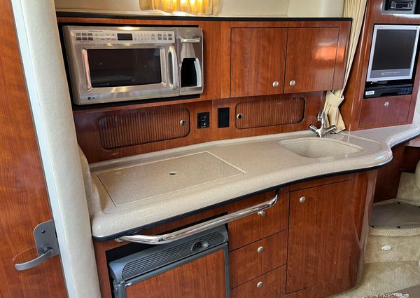 Sea Ray 320 Sundancer image