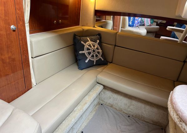 Sea Ray 320 Sundancer image