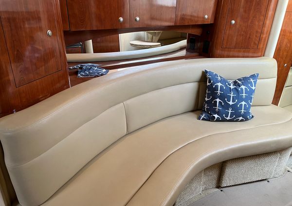 Sea Ray 320 Sundancer image