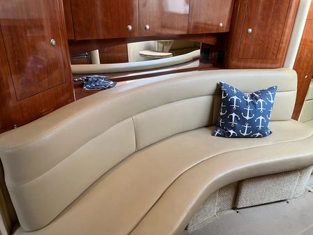 Sea Ray 320 Sundancer image