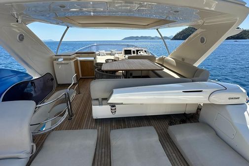 Azimut 70 image