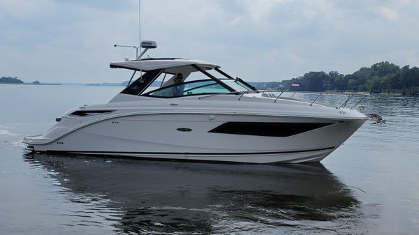 Sea Ray 320 Sundancer